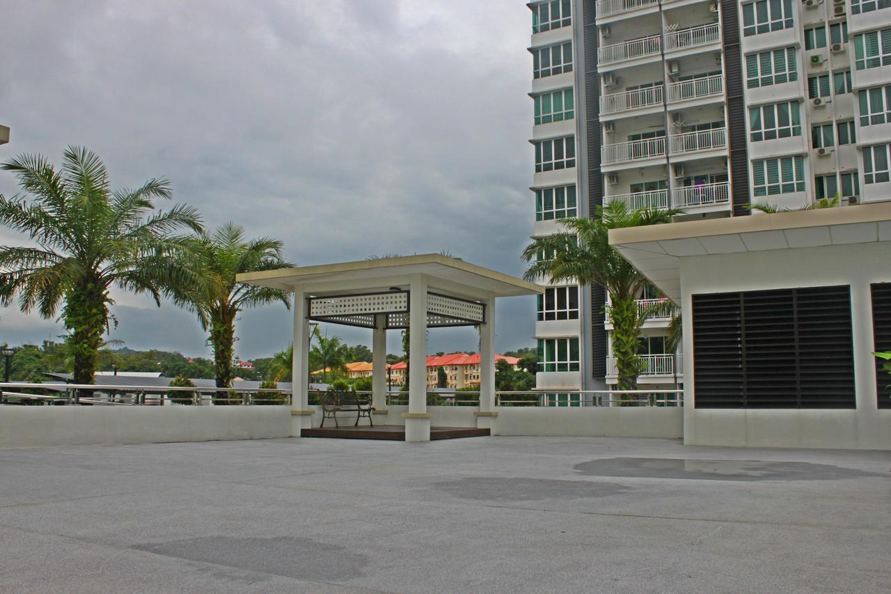 Hello Kitty Signature Suite Sandakan Exterior photo